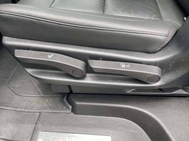 Used 2021 Chevrolet Tahoe Z71 w/ Luxury Package AWD/4WD image 11