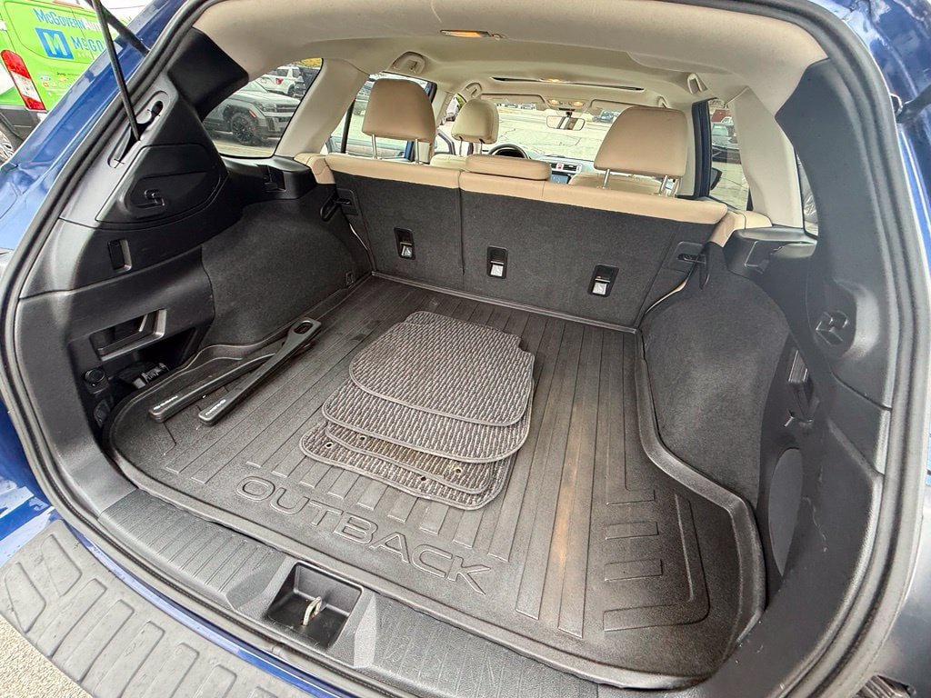 Used 2017 Subaru Outback 2.5i Limited AWD/4WD image 35