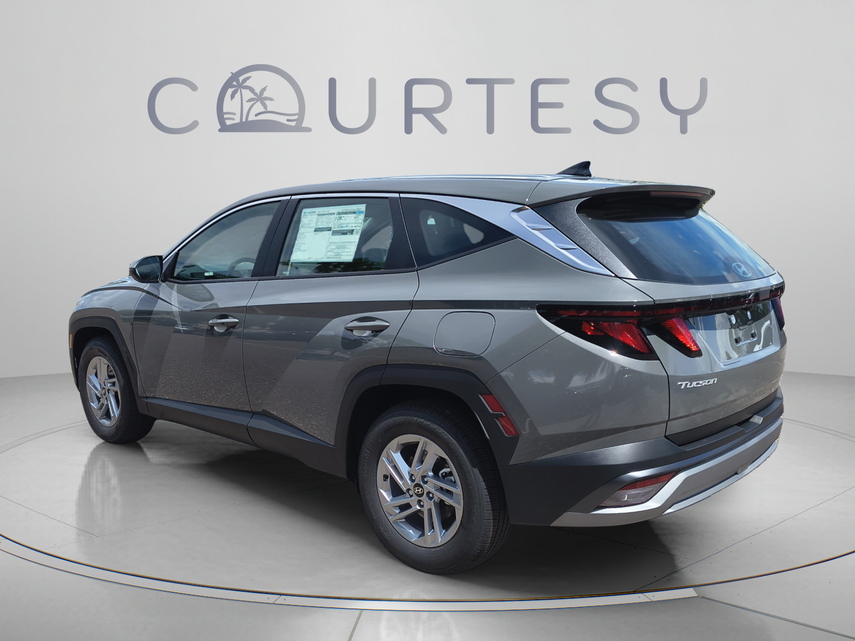 New 2026 Hyundai Tucson SE FWD image 3