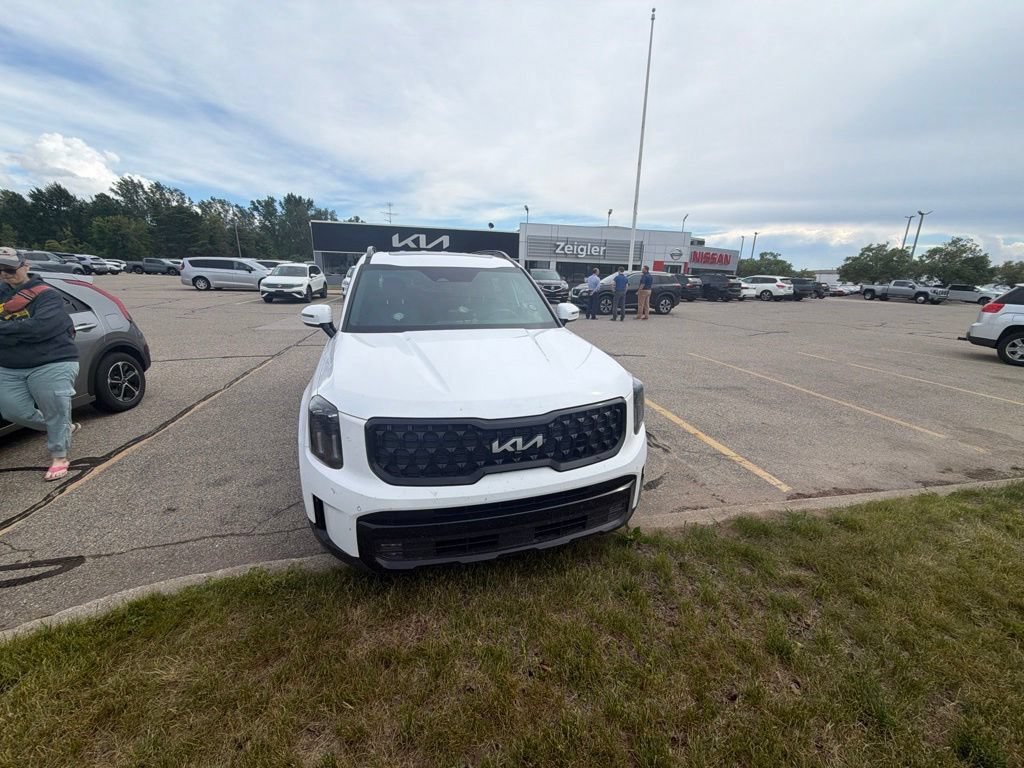 Used 2024 Kia Telluride SX X-Pro AWD/4WD image 1