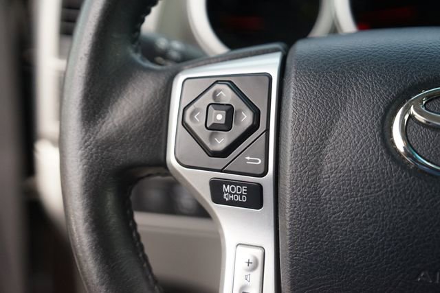 Used 2015 Toyota Sequoia Platinum AWD/4WD image 23