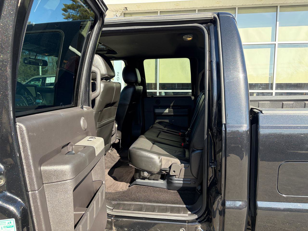 Used 2015 Ford F350 Lariat w/ Lariat Ultimate Package image 38
