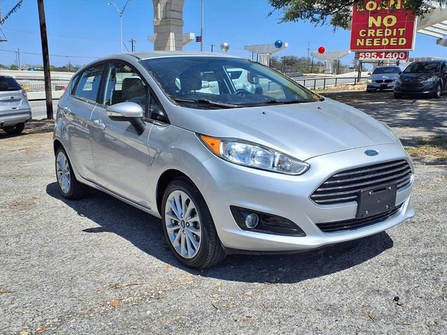 Used 2017 Ford Fiesta Titanium image 1