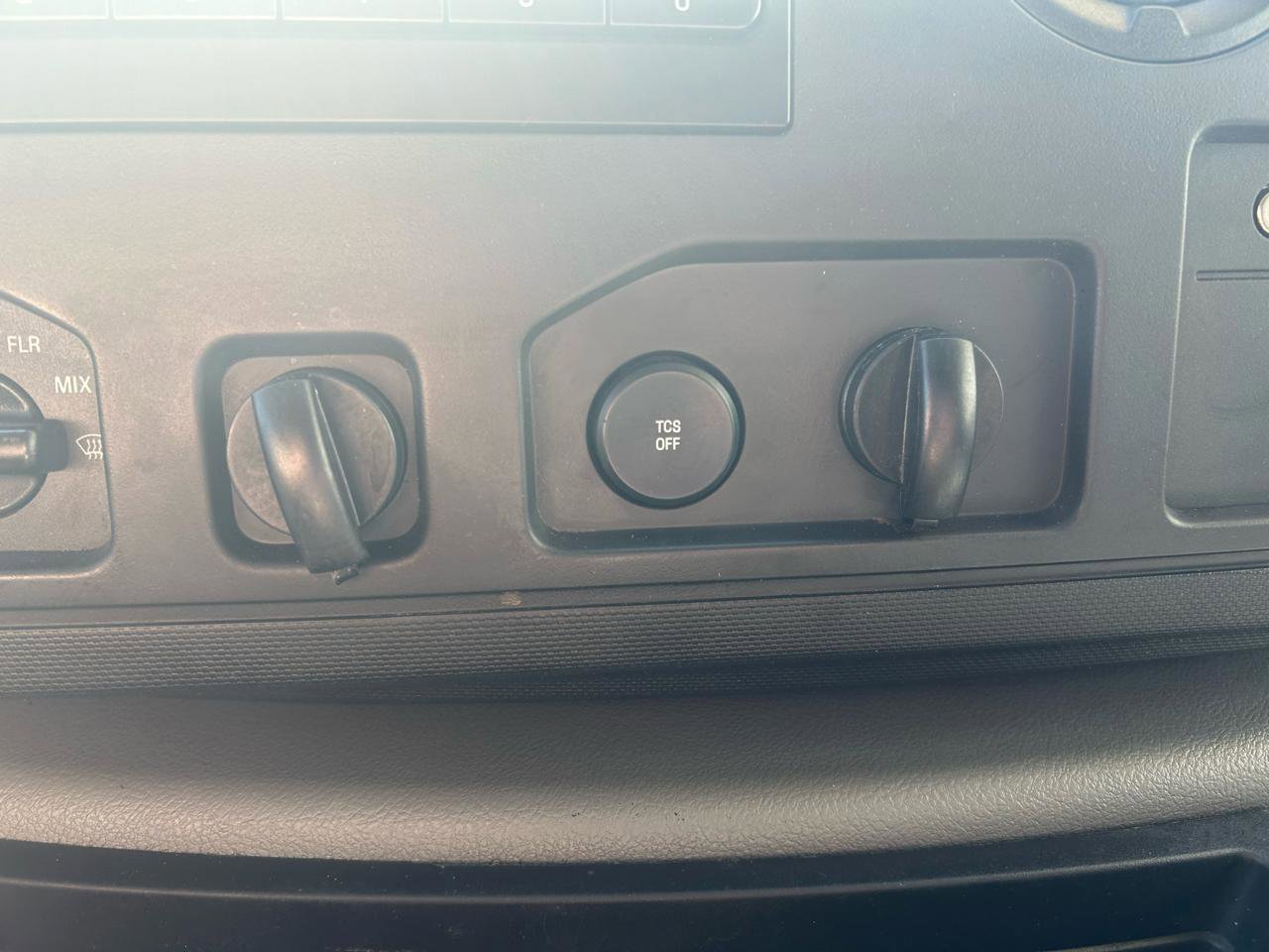 Used 2013 Ford E-250 and Econoline 250 w/ PWR Group image 20