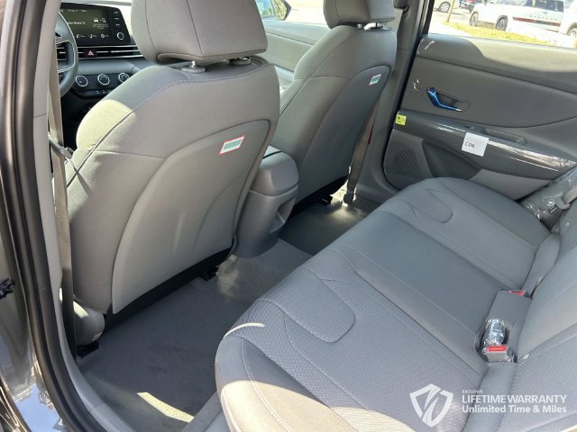 New 2026 Hyundai Elantra SE FWD image 18