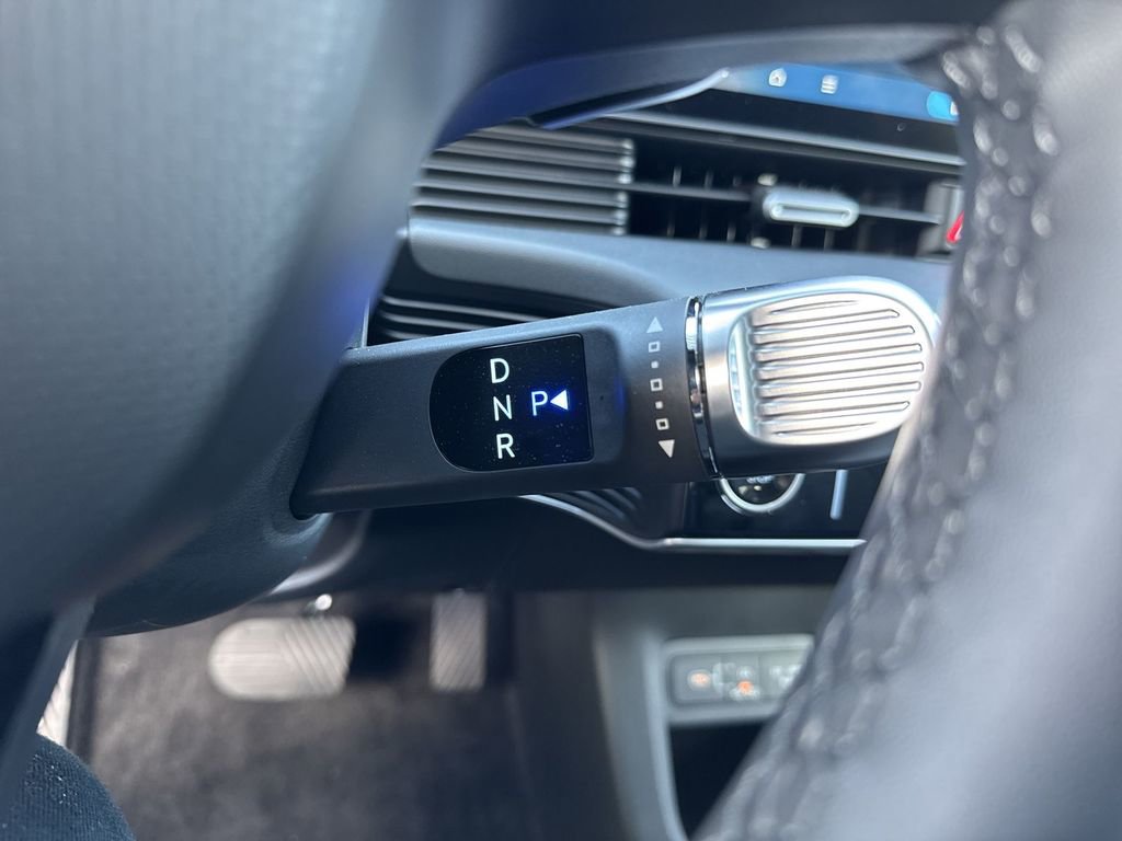 Used 2025 Hyundai Ioniq 5 SEL image 23