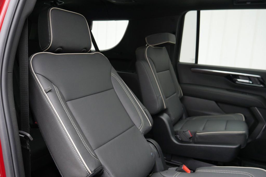 New 2026 Chevrolet Suburban Premier image 26