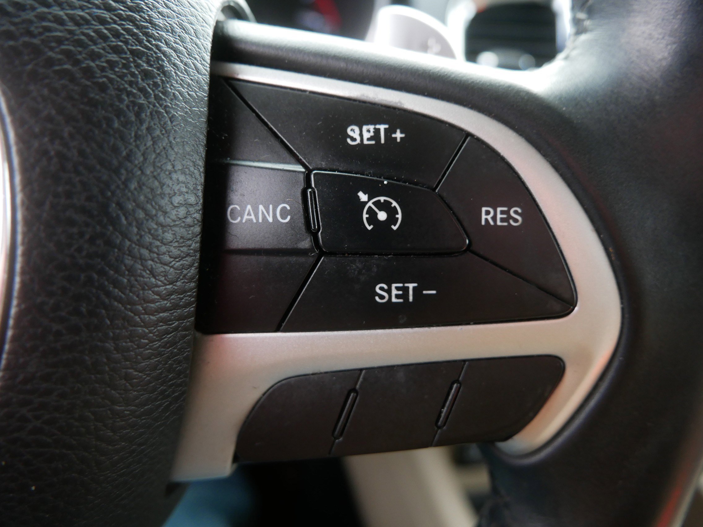 Used 2014 Dodge Durango SXT w/ Quick Order Package 23B AWD/4WD image 24