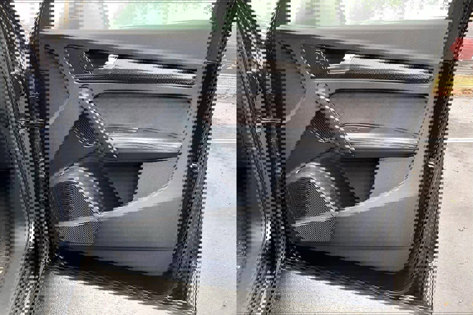 Used 2018 Audi SQ5 Premium Plus w/ S Sport Package image 25