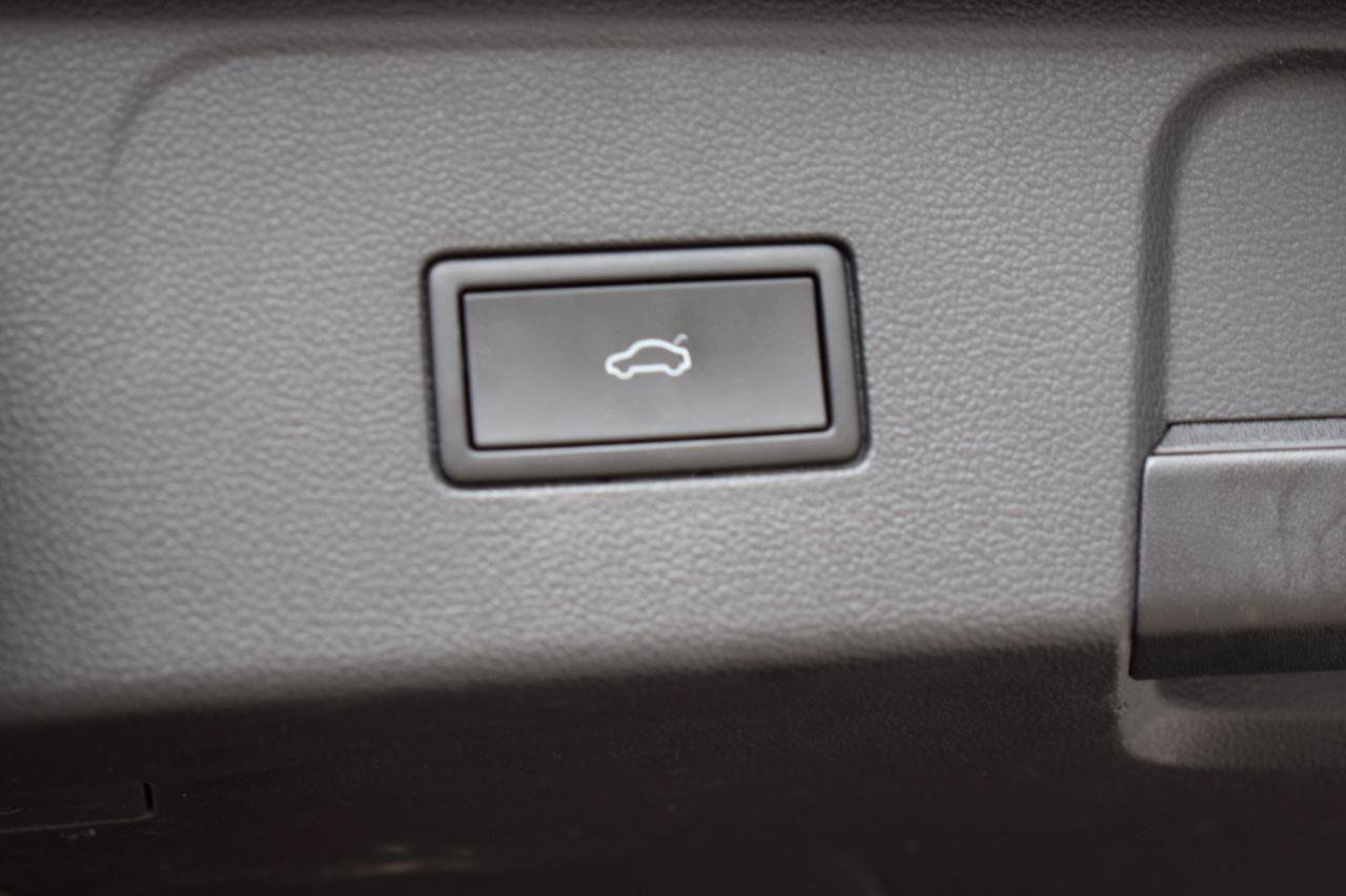 Used 2024 Volkswagen Atlas SE AWD/4WD image 39