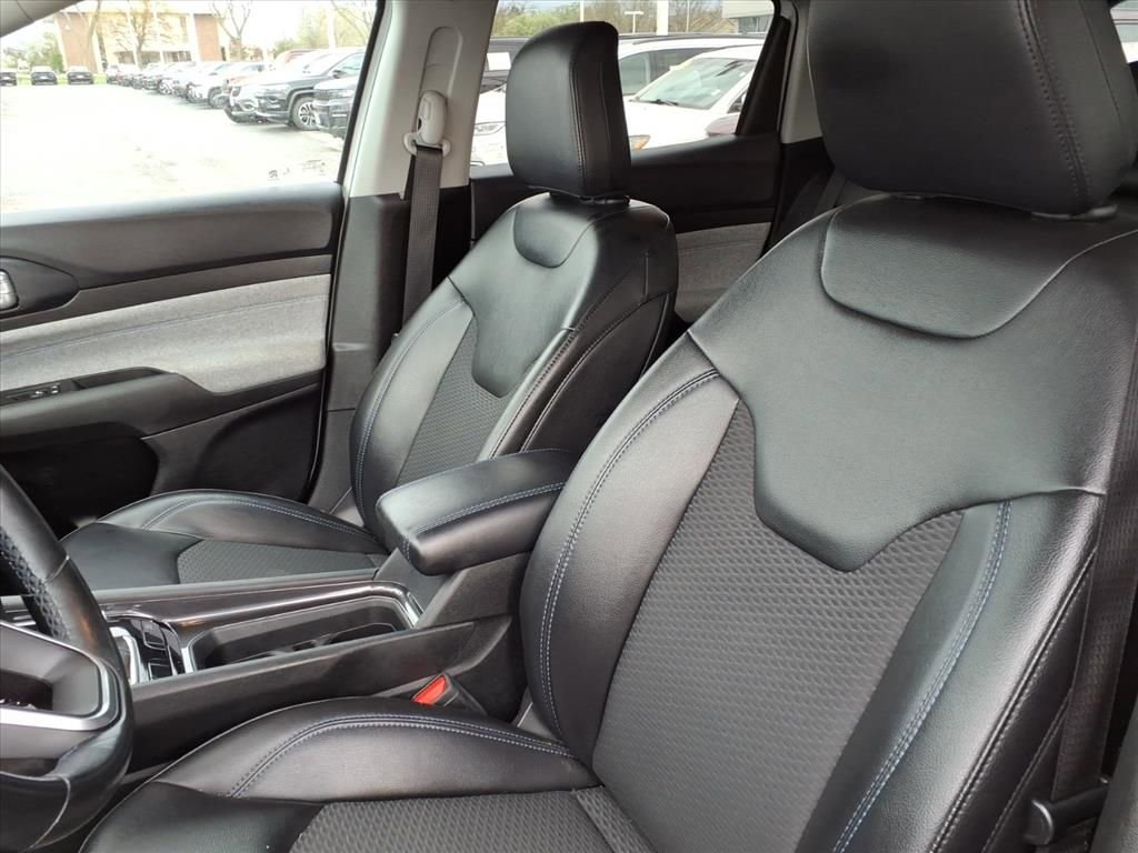 Certified 2022 Jeep Compass Latitude w/ Convenience Group image 10