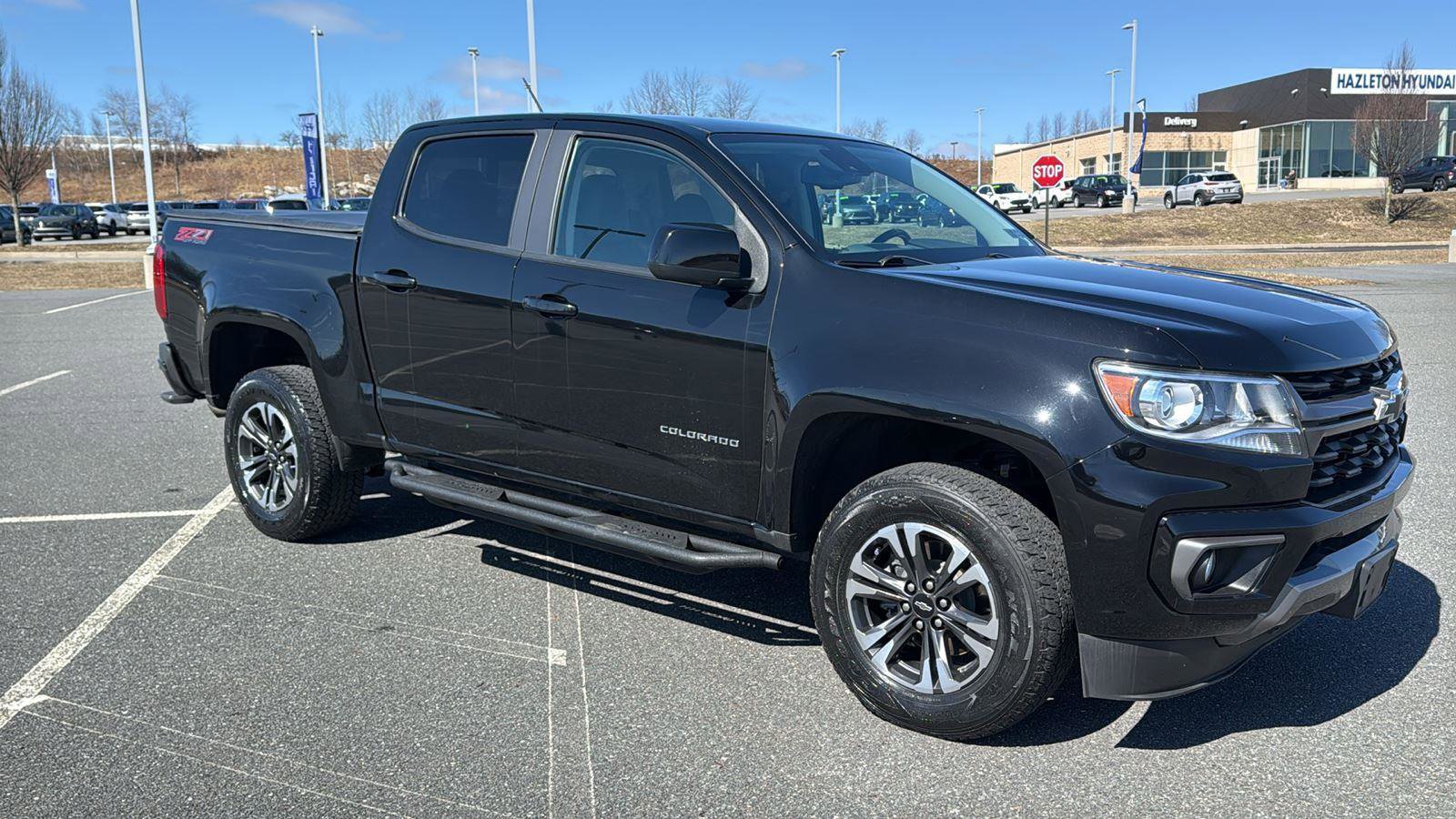 Used 2022 Chevrolet Colorado Z71 w/ Safety Package image 2
