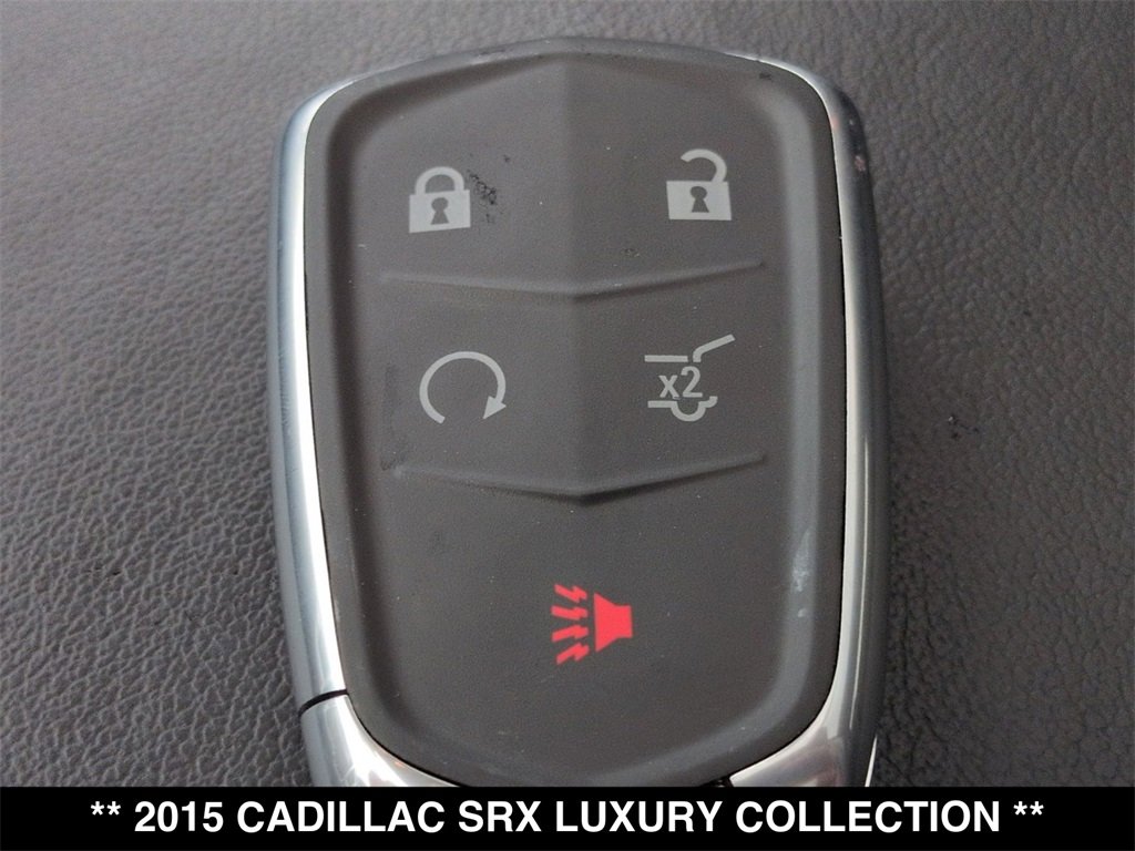 Used 2015 Cadillac SRX Luxury image 29
