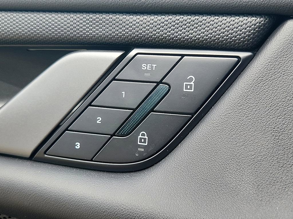 Certified 2025 Porsche Taycan image 26