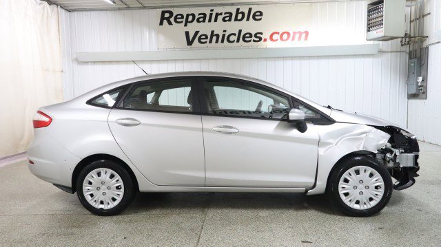 Used 2017 Ford Fiesta S image 4