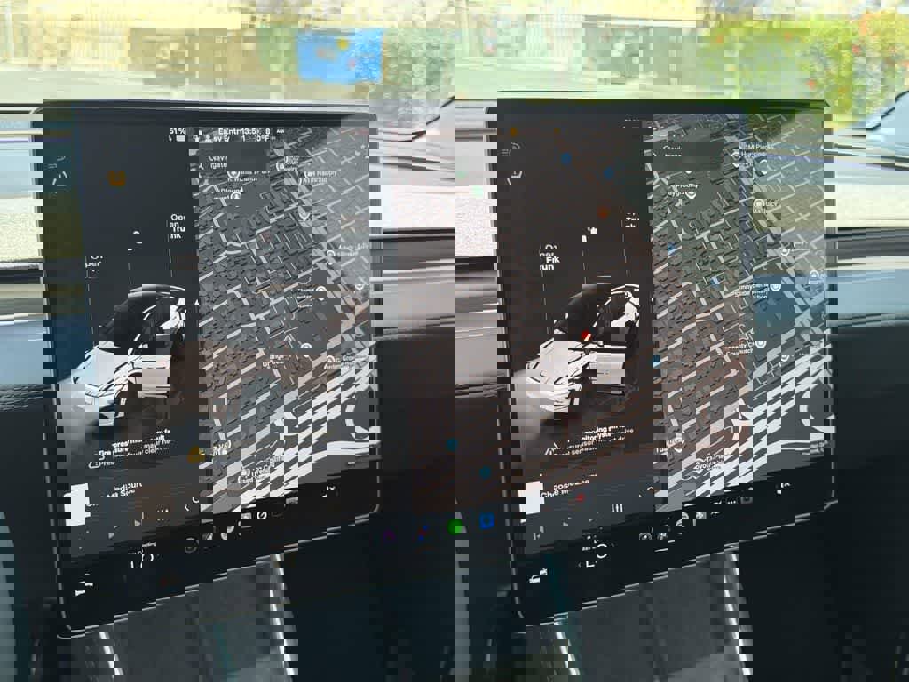 Used 2026 Tesla Model Y AWD image 16