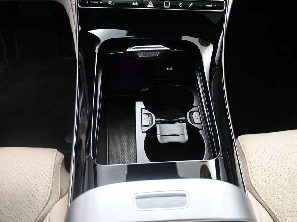 Used 2024 Mercedes-Benz C 300 Sedan image 13