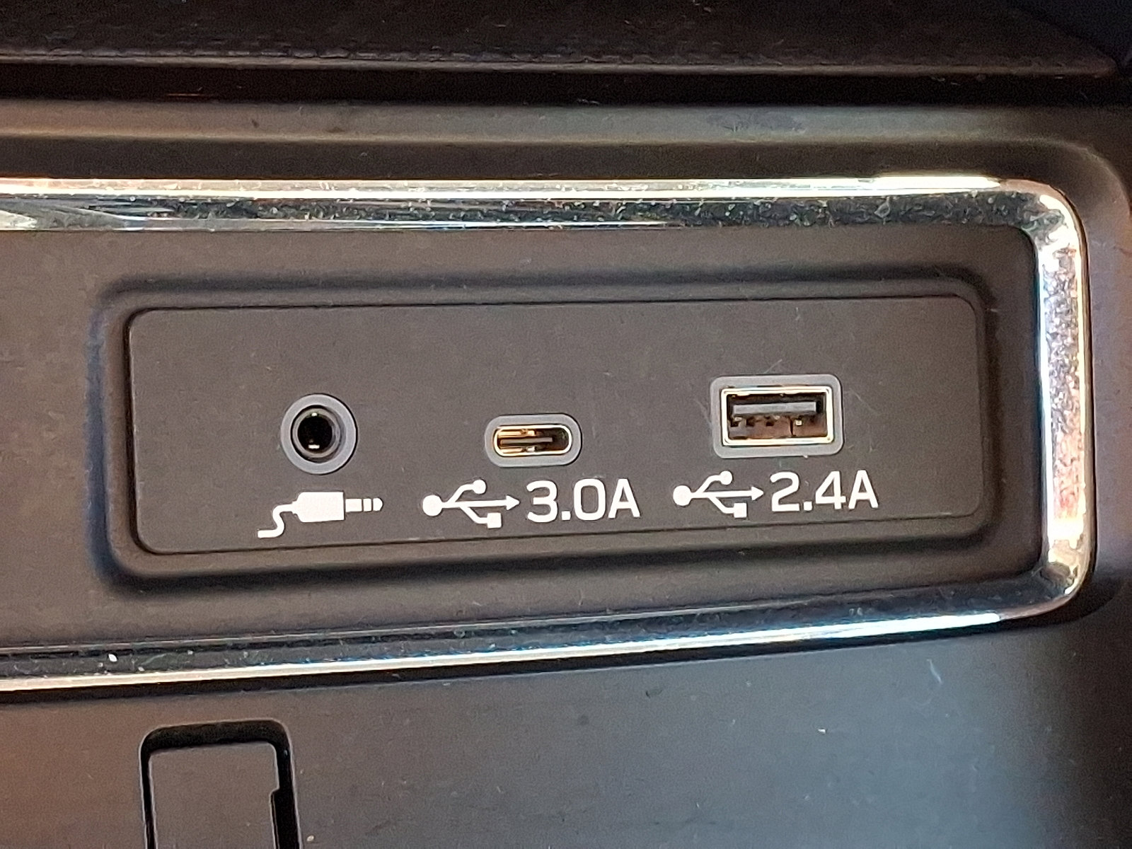 Certified 2023 Subaru Ascent Premium w/ Convenience Package image 26