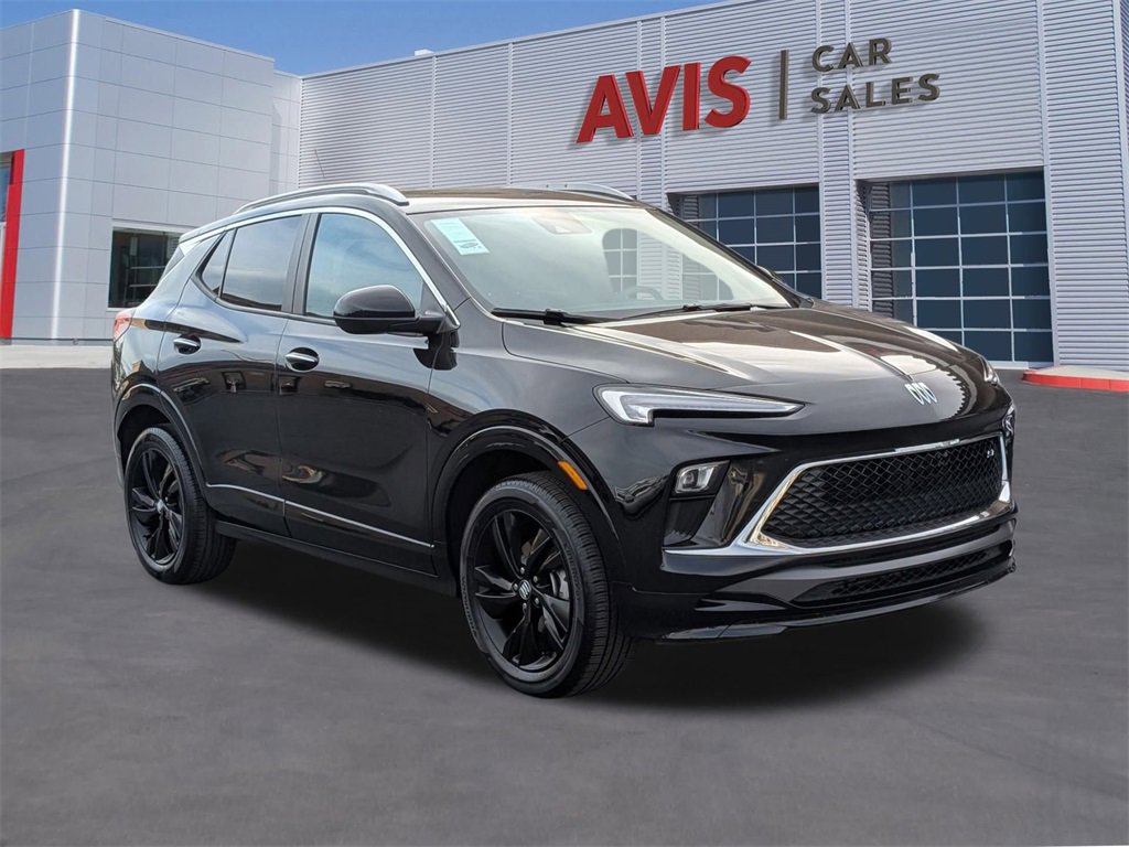 Used 2024 Buick Encore GX Sport Touring image 3