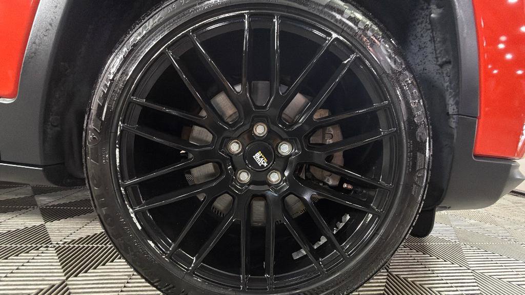 Used 2021 Jeep Cherokee Latitude FWD image 36