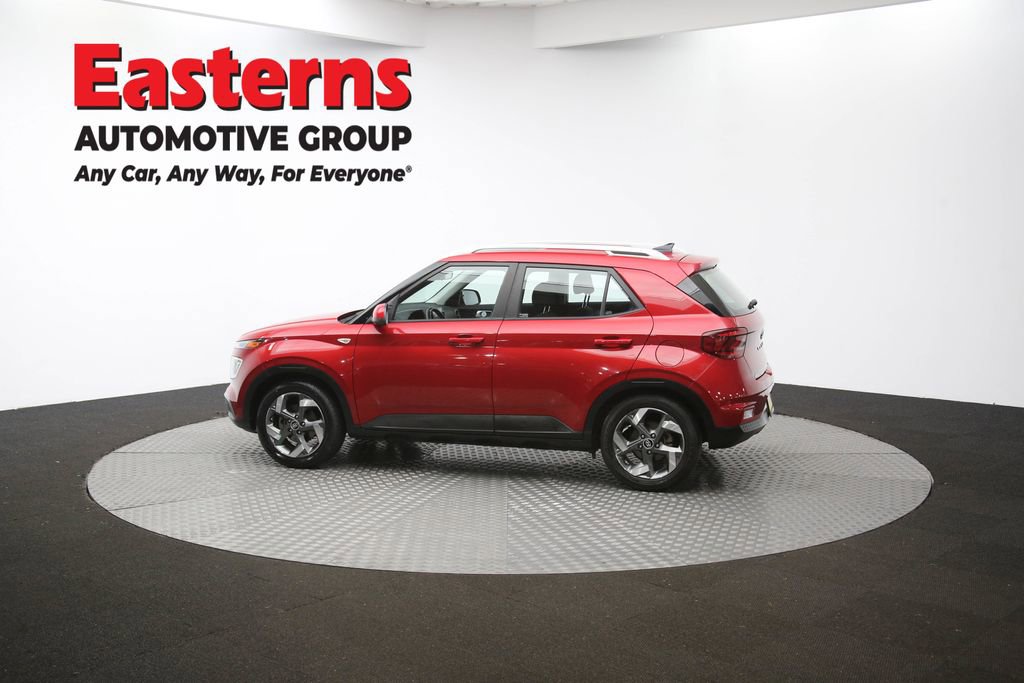 Used 2022 Hyundai Venue SEL image 60