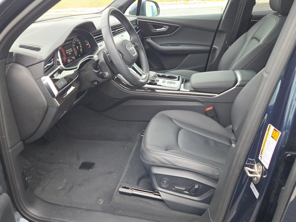 Used 2025 Audi Q7 3.0T Premium Plus AWD/4WD image 22