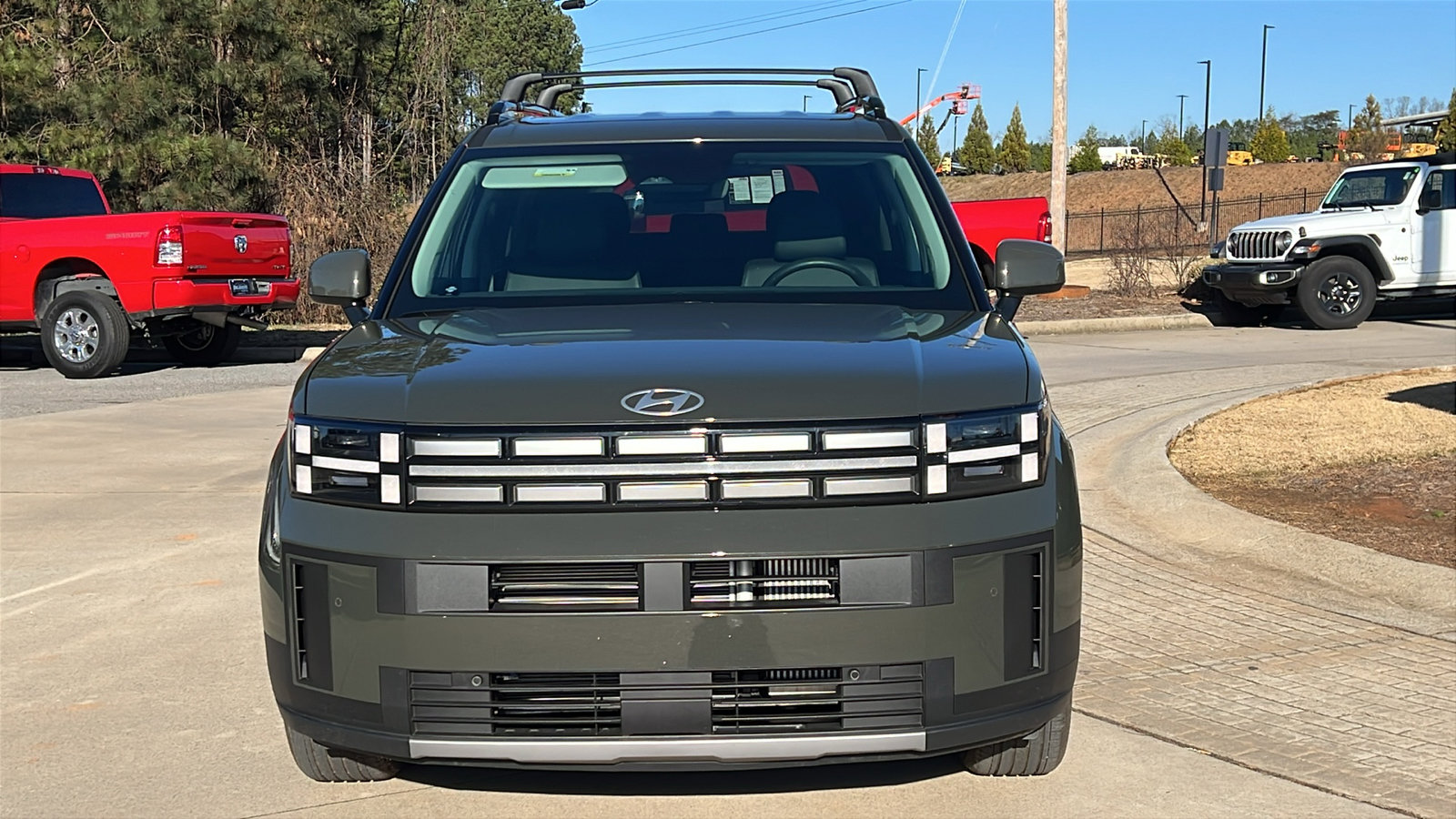 Used 2025 Hyundai Santa Fe SEL image 3