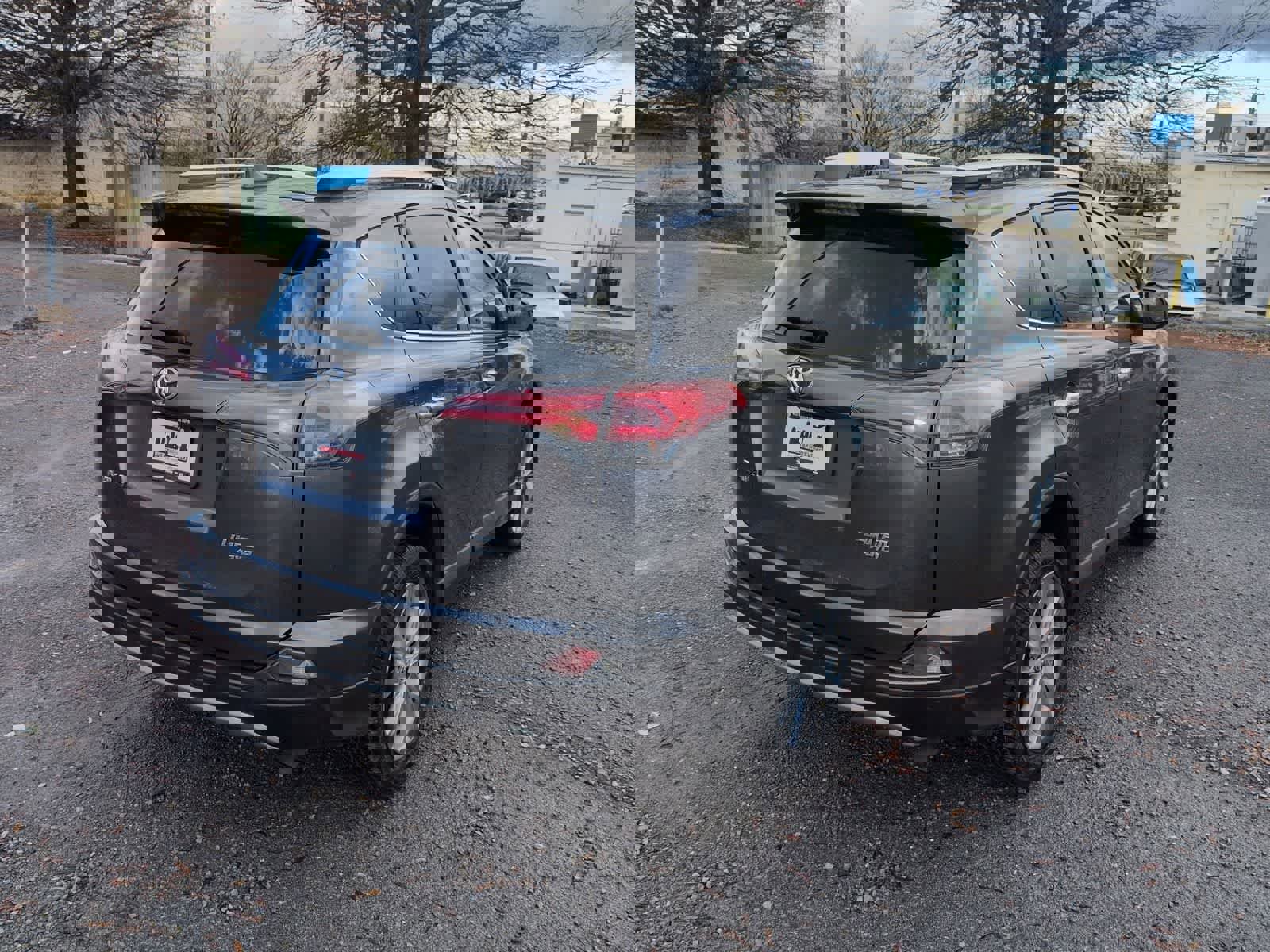 Used 2016 Toyota RAV4 Limited image 8