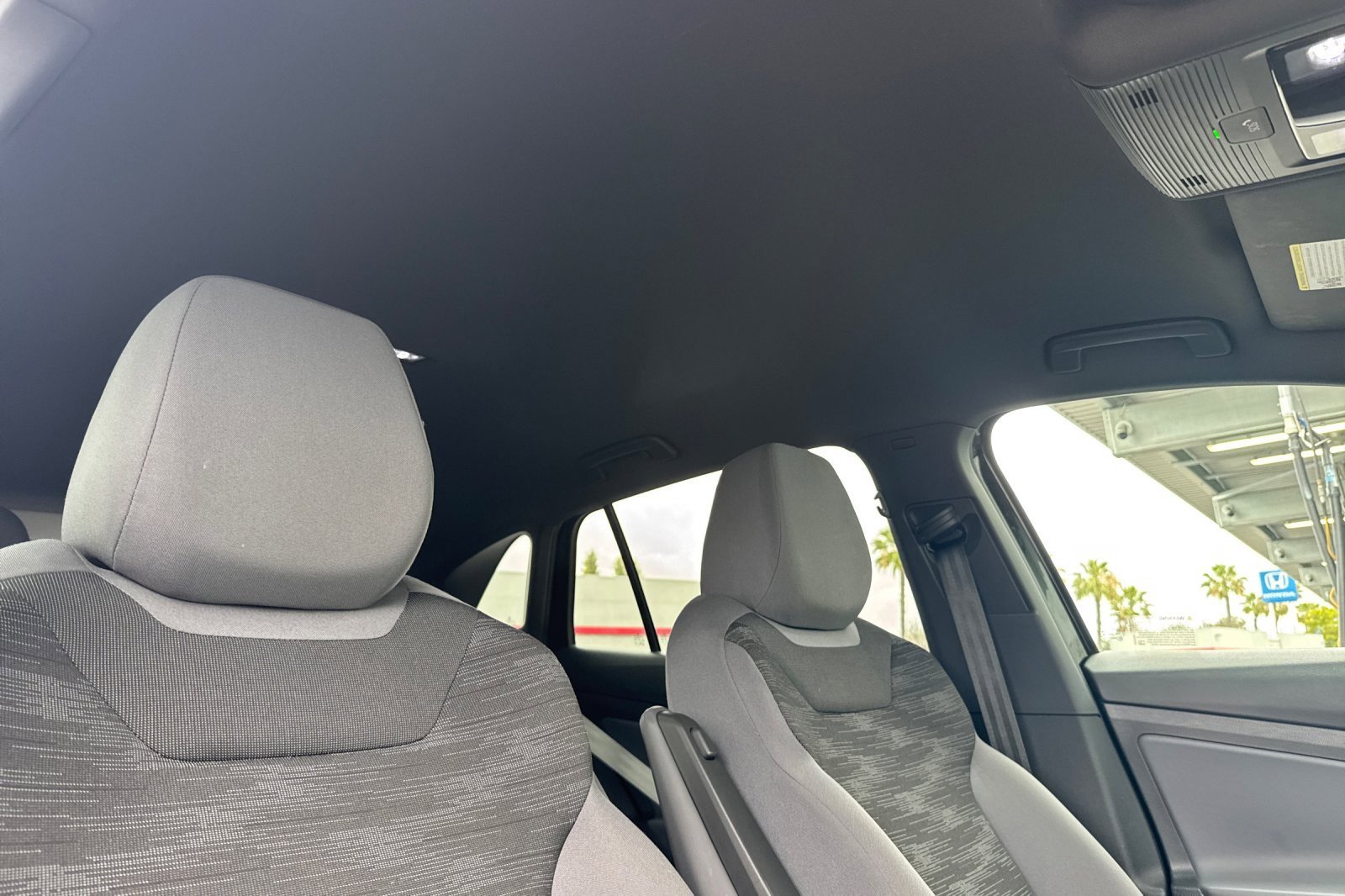 Used 2022 Volkswagen ID.4 Pro image 16