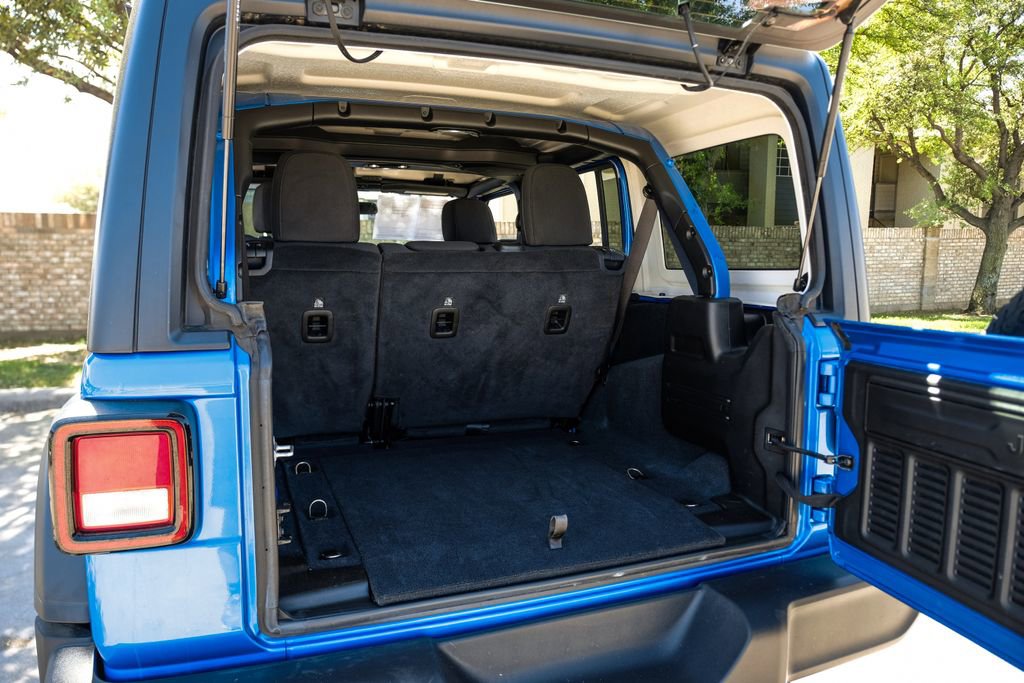 Used 2022 Jeep Wrangler Unlimited Sport image 61