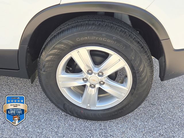 Certified 2022 Chevrolet Trax LT w/ LT Convenience Package FWD image 7