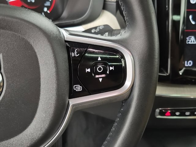 Used 2020 Volvo XC60 T6 Inscription w/ Protection Package Premier image 29