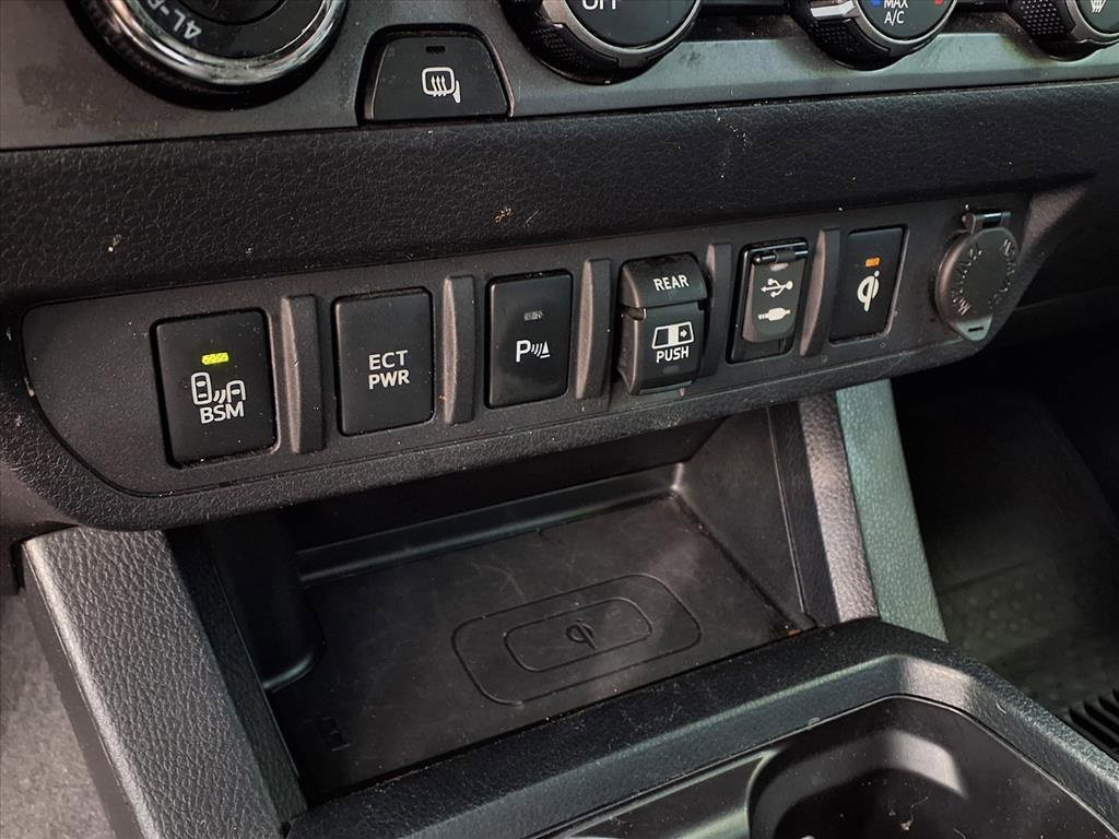 Certified 2019 Toyota Tacoma TRD Sport image 11