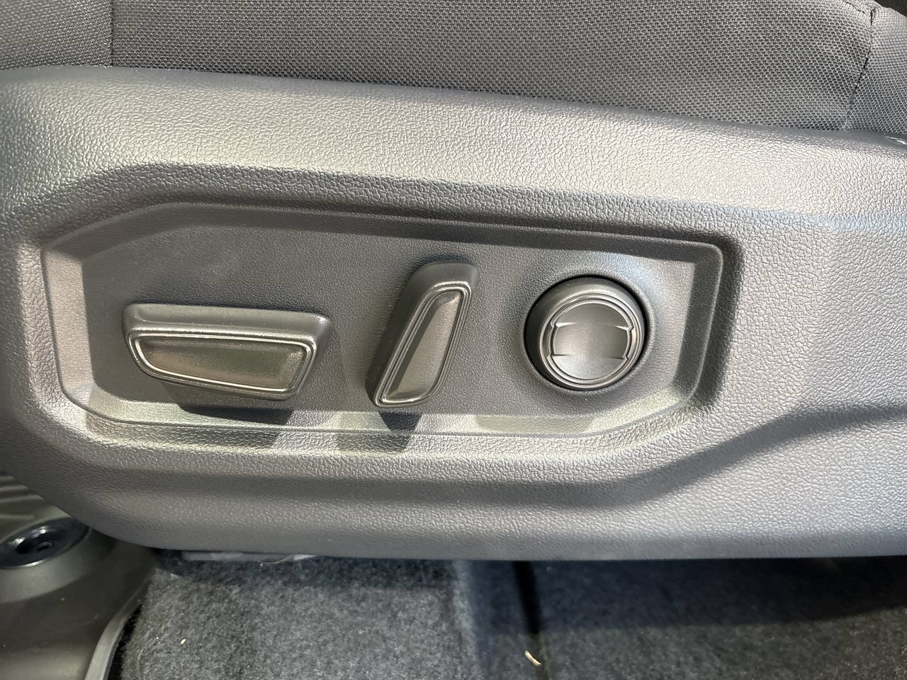 New 2026 Toyota Tundra SR5 RWD image 12