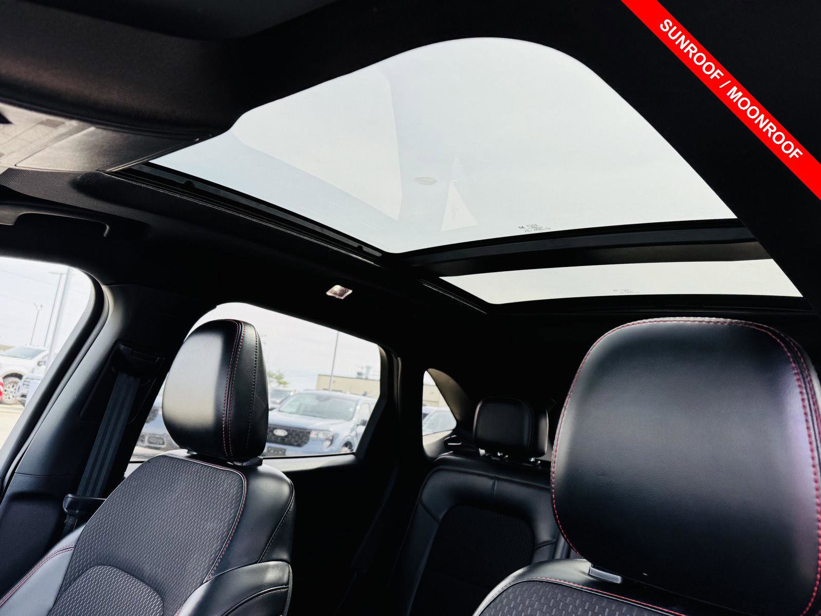 Used 2024 Ford Escape ST-Line w/ Tech Pack #1 image 4