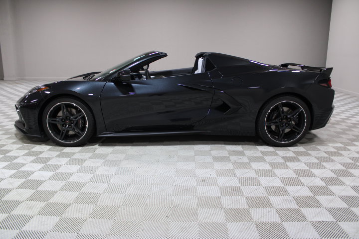 Used 2024 Chevrolet Corvette Stingray Preferred Conv w/ Z51 Performance Package RWD image 16