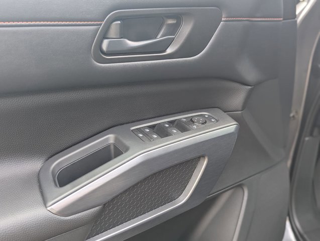Certified 2025 Nissan Pathfinder Rock Creek AWD/4WD image 23
