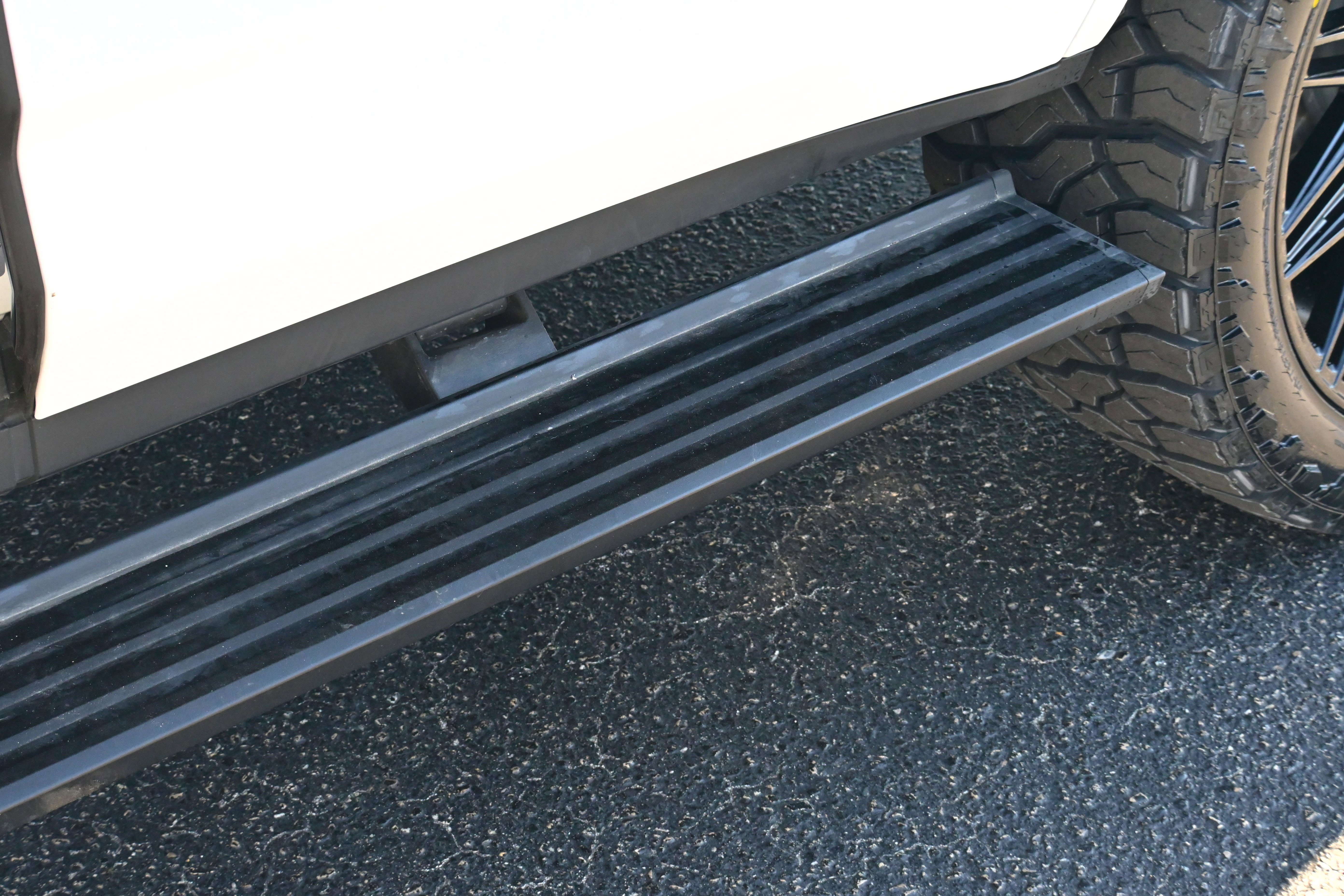 Used 2025 GMC Yukon AT4 Ultimate image 46