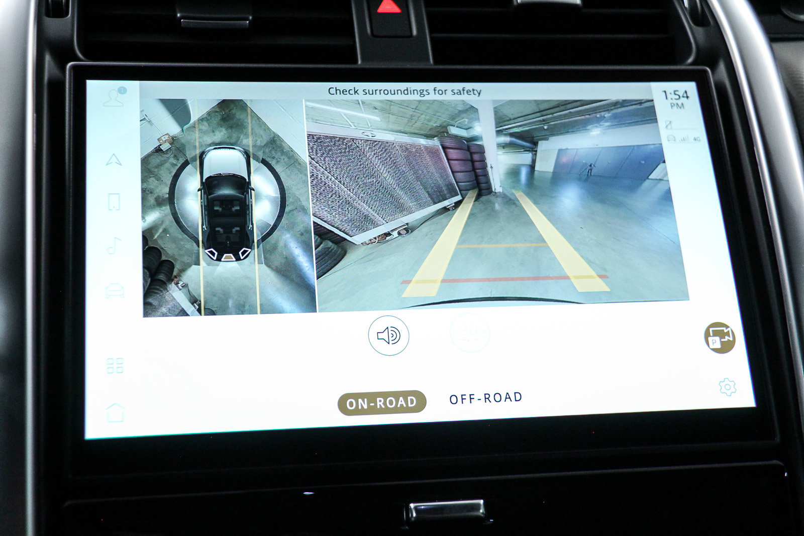 Used 2023 Land Rover Discovery S R-Dynamic image 23