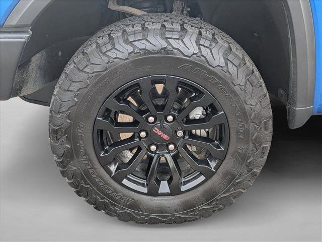 Used 2023 GMC Sierra 1500 AT4X image 9