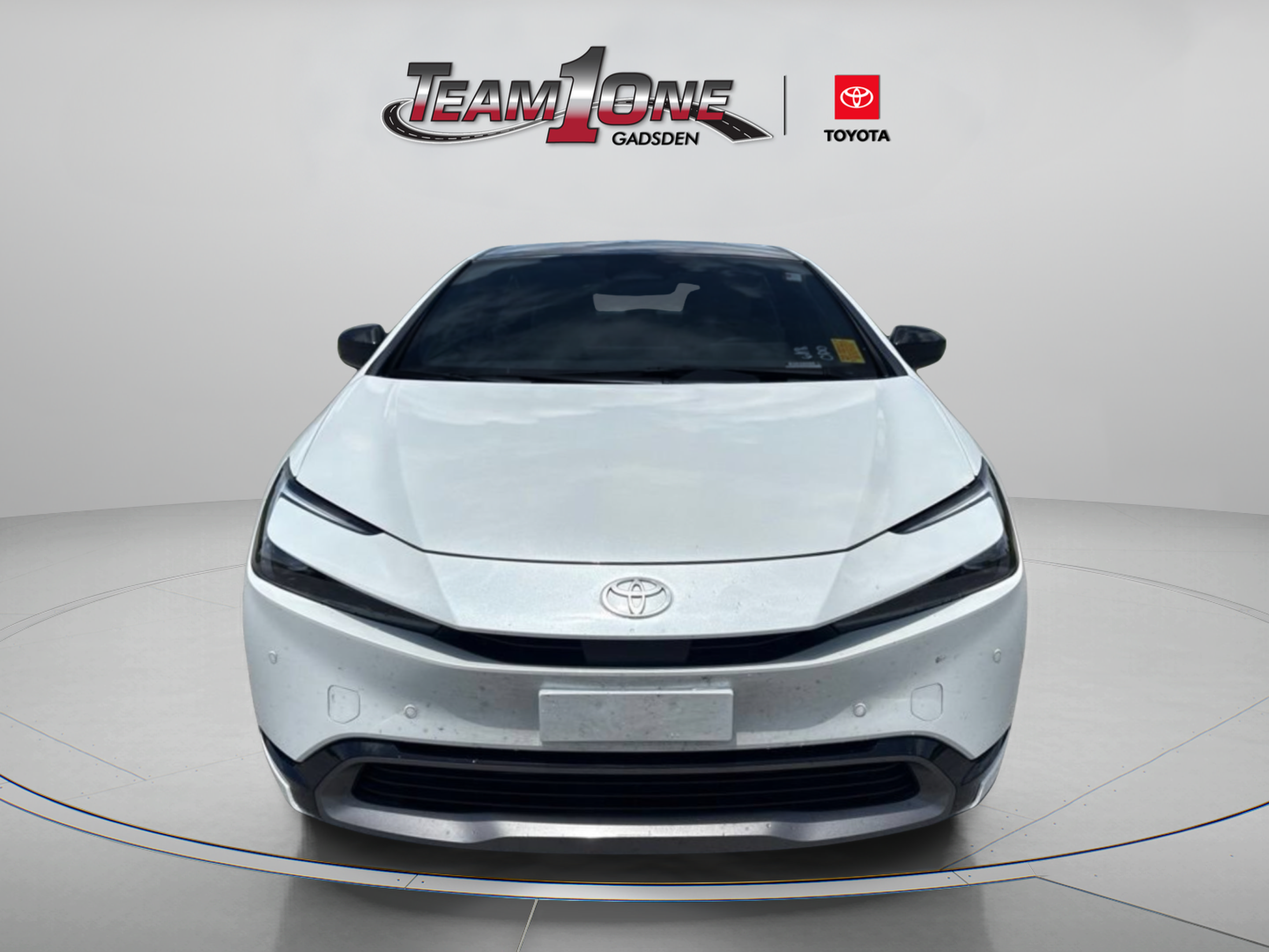 Certified 2024 Toyota Prius XLE FWD image 2