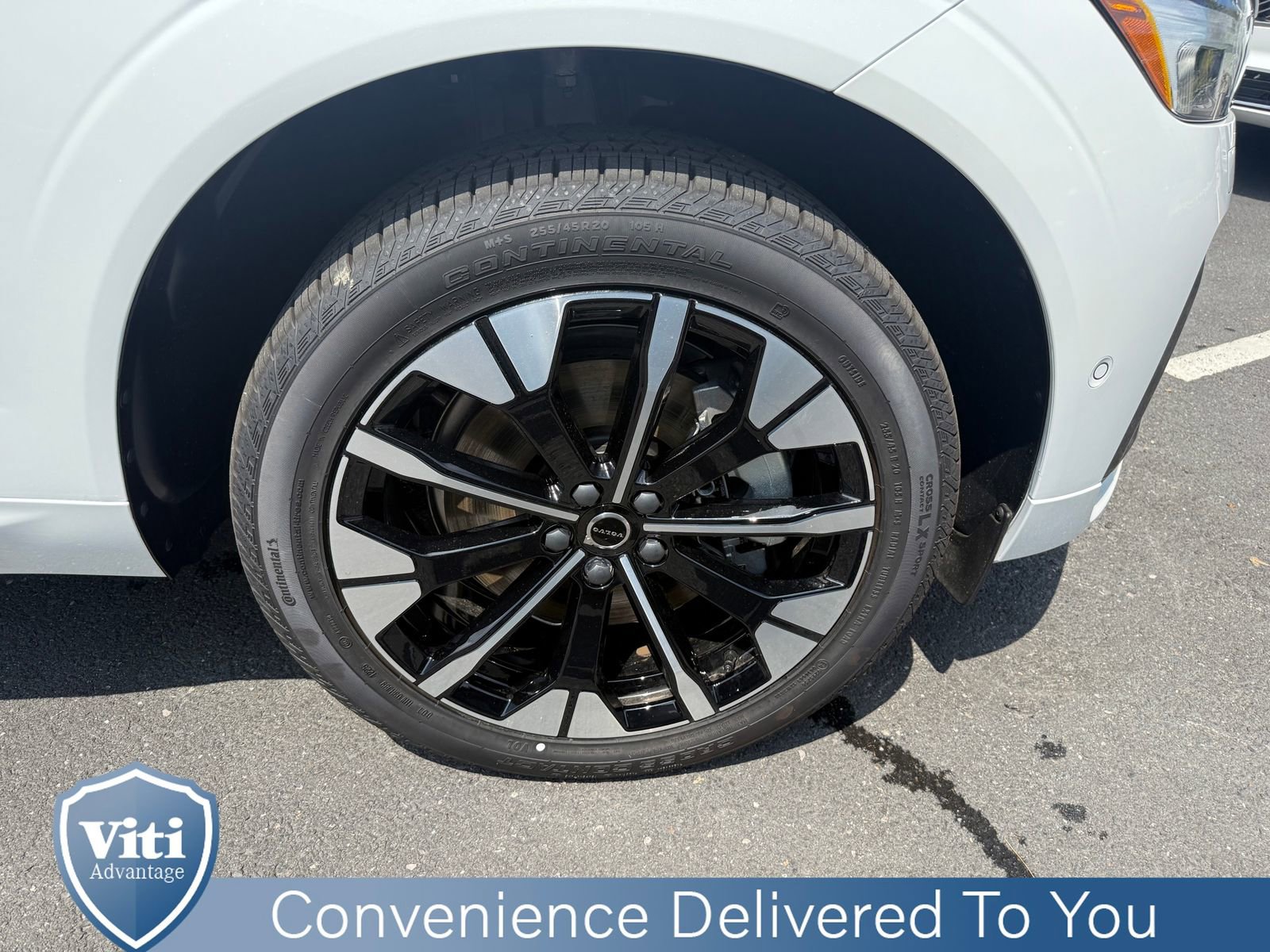 New 2026 Volvo XC60 T8 Plus w/ Protection Package Premier image 10