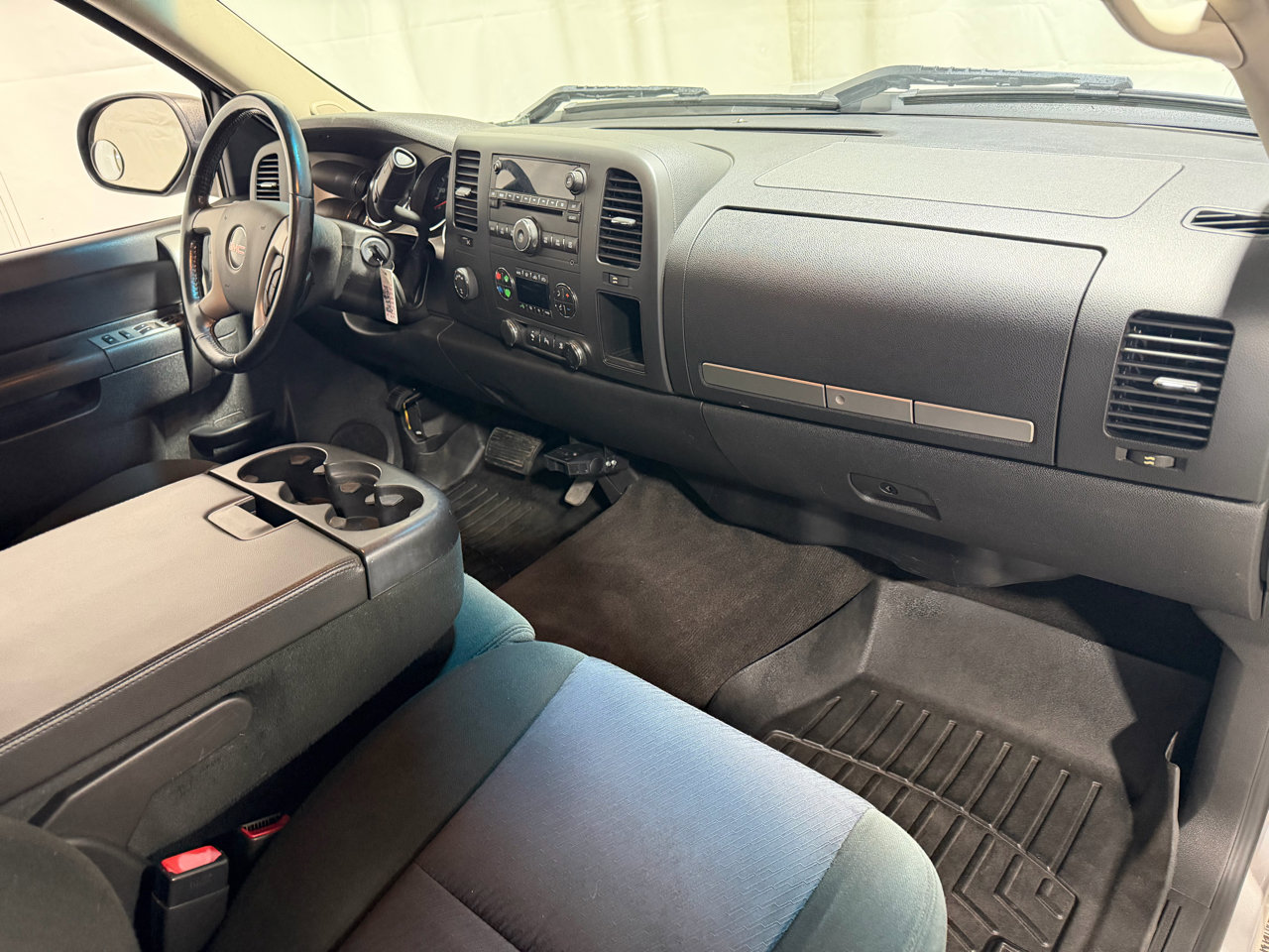 Used 2011 GMC Sierra 1500 SLE w/ Power Tech Package image 12