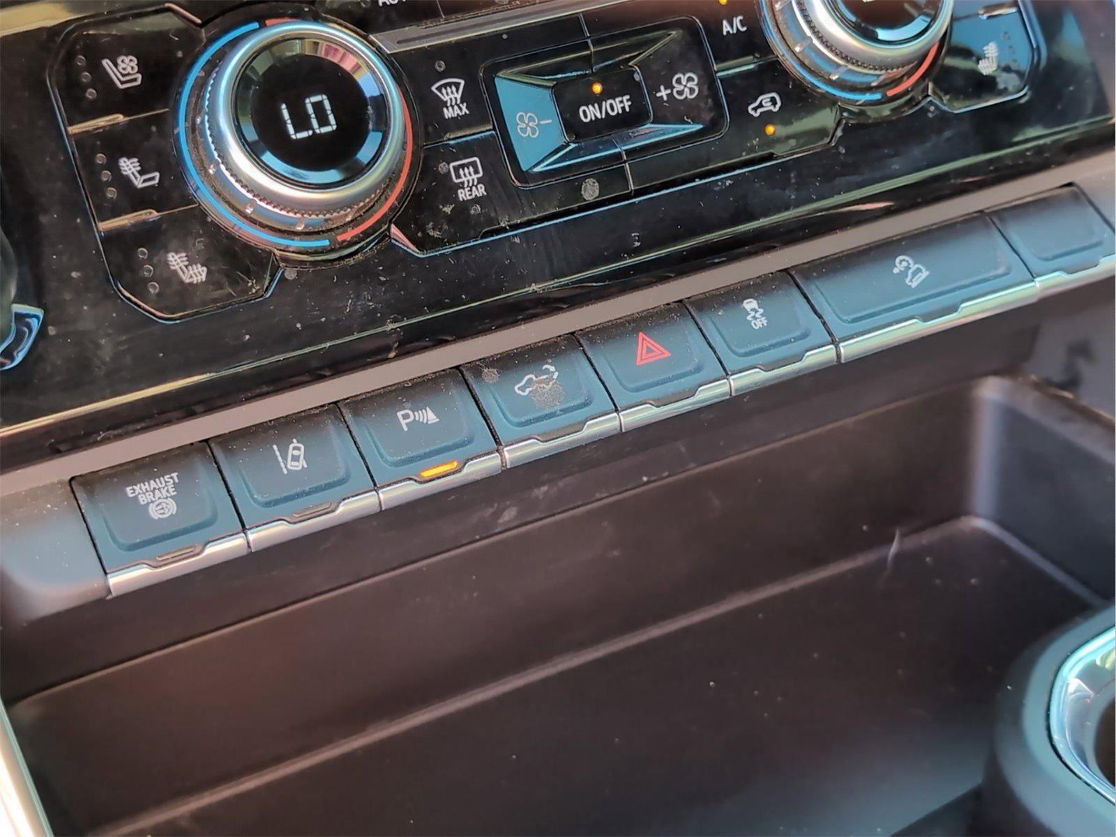 Used 2024 GMC Sierra 2500 Denali w/ Denali Reserve Package image 21