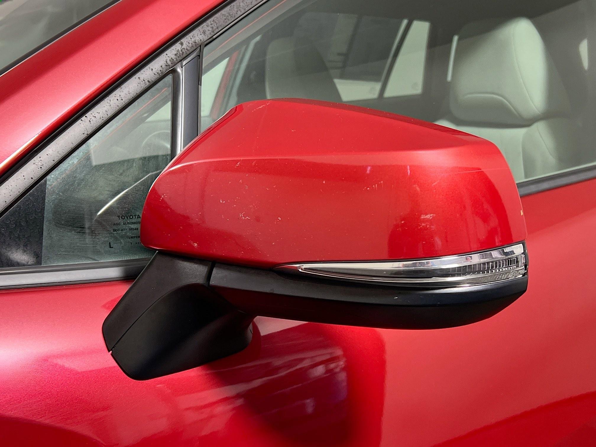 Used 2022 Toyota Corolla Cross LE image 12