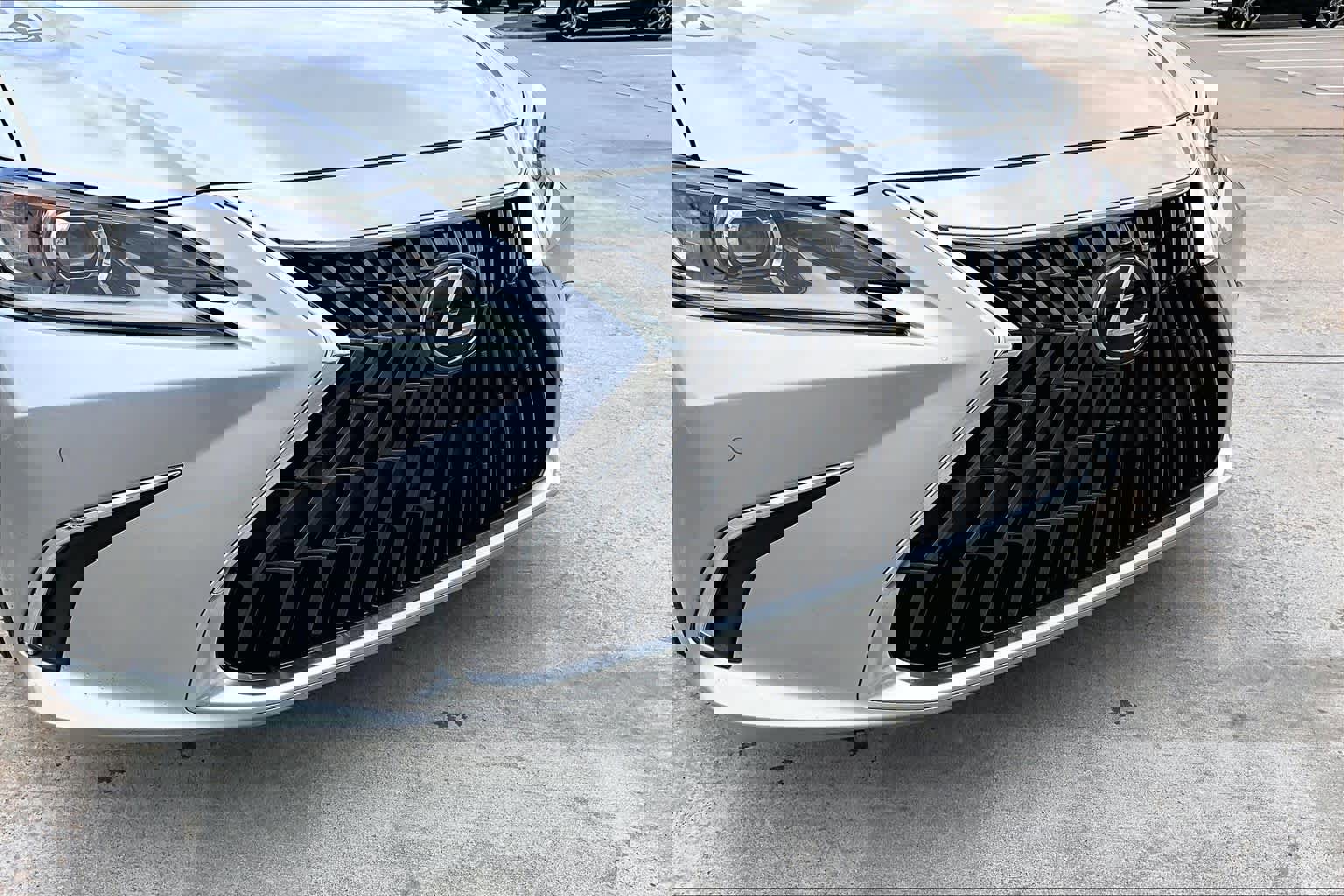 Used 2025 Lexus ES 300h w/ Premium Package image 30