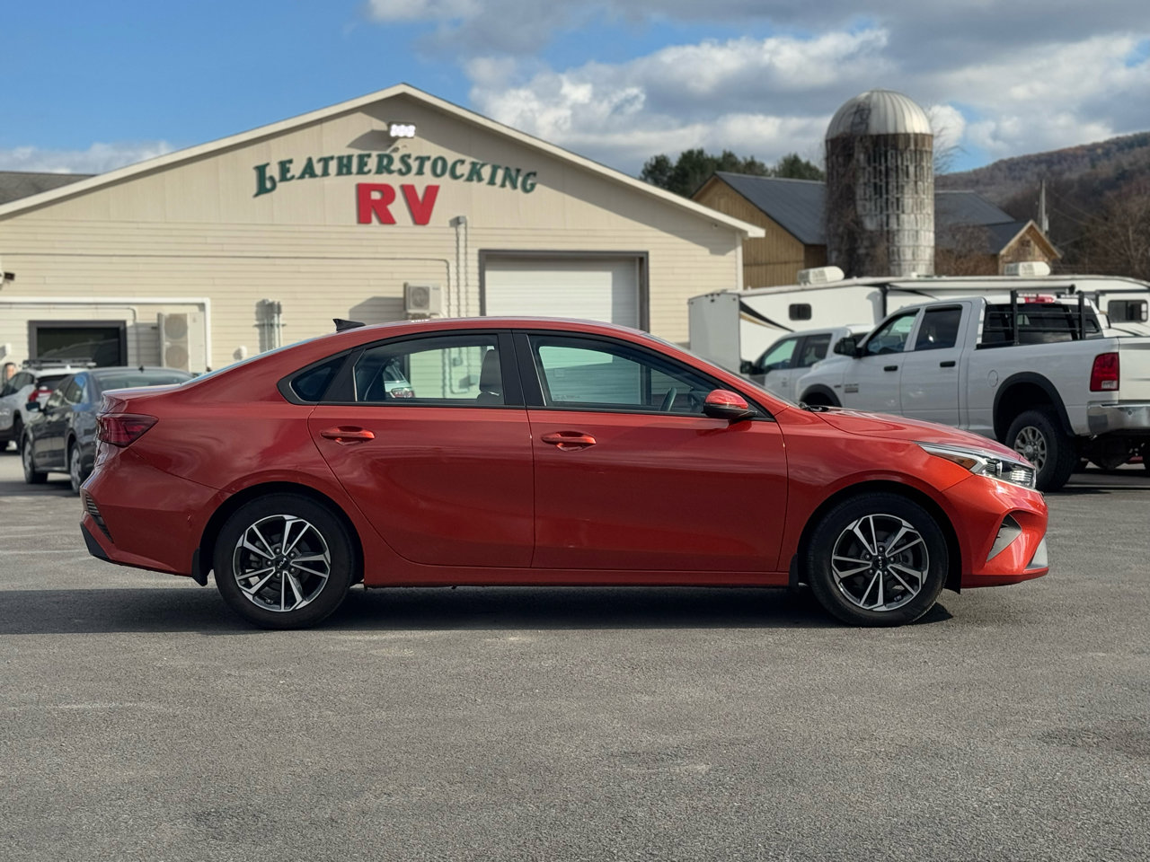 Used 2023 Kia Forte LXS w/ LXS Technology Package image 4