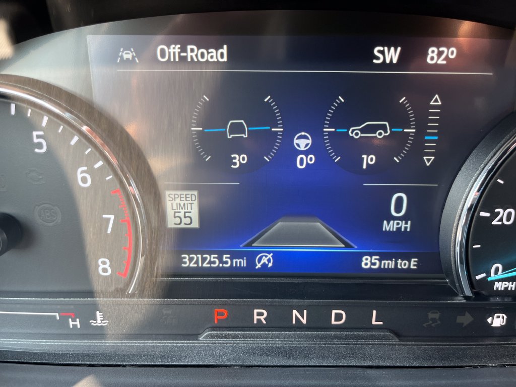 Used 2023 Ford Explorer XLT w/ Equipment Group 202A AWD/4WD image 16