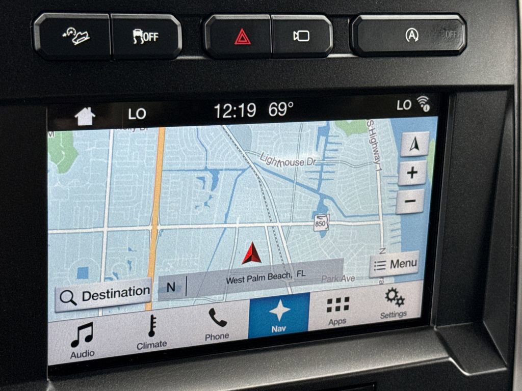 Certified 2018 Ford F150 Platinum w/ Equipment Group 701A Luxury image 21