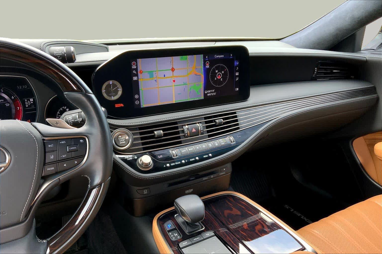 Used 2022 Lexus LS 500 w/ Interior Upgrade Package RWD image 6